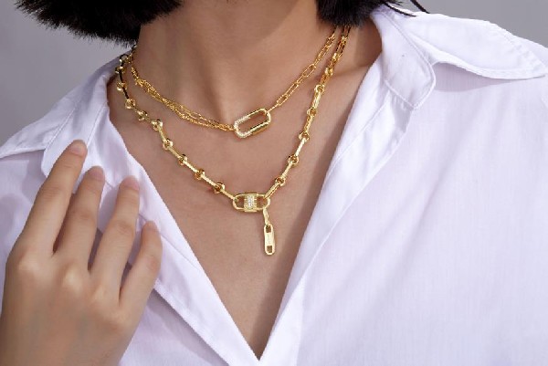 18k黄金黄和24k金有什么区别?