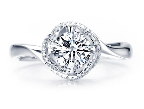 0.5克拉的钻戒多少钱?如何买0.5克拉钻戒更便宜？