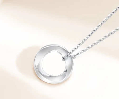 铂金和白金哪个贵？哪个更适合作为珠宝材料？