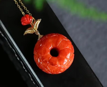 红翡翠属于什么档次？评价标准是什么？