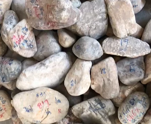 如何挑选翡翠原石？翡翠原石挑选技巧大公开