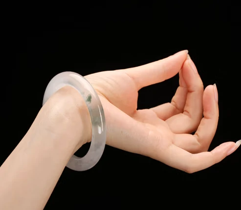 什么翡翠手镯好？看懂这7大知识点就知道了