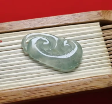 雪花棉翡翠属于什么档次？价格贵吗？