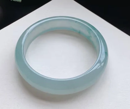 缅甸翡翠值钱吗？看完才知道多值钱