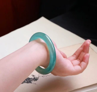 危料翡翠和缅甸翡翠的区别有哪些？看这里就懂了