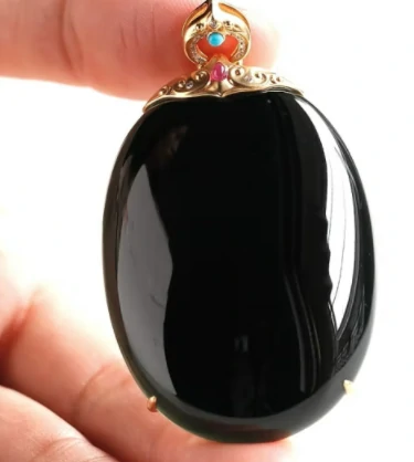 天然翡翠的价格，看看这些影响因素和市场行情