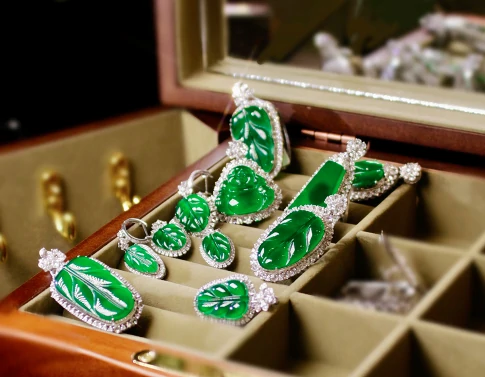 什么叫翡翠种水？翡翠种水大揭秘