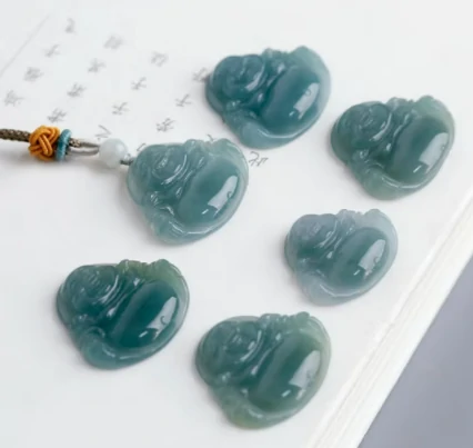 油青翡翠在翡翠中是什么等级？油青翡翠品质解答