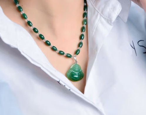 祖母绿翡翠价格多少？如何购买理想的祖母绿翡翠