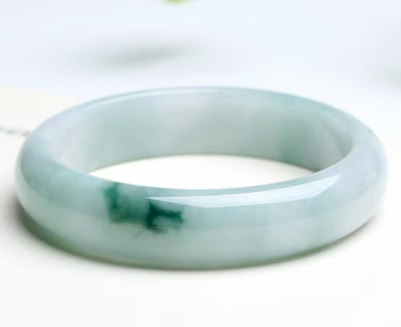 怎么样鉴别翡翠的真假？看这几点就可以了