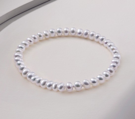 买珍珠哪个牌子好?这些品牌是值得信赖的选择