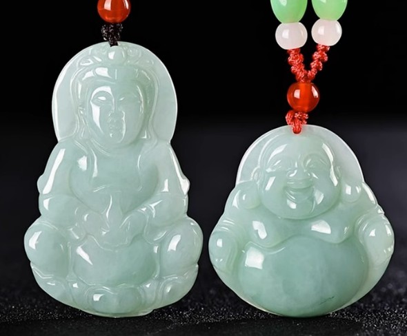 金丝玉和翡翠玉谁更好一点?哪个更具价值?