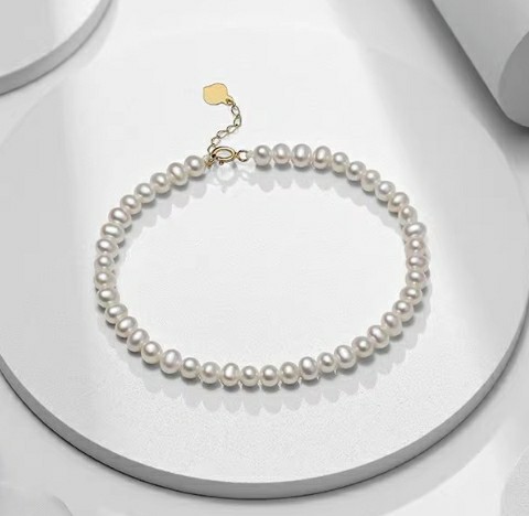 佩戴珍珠的功效与作用有哪些?佩戴珍珠的功效与作用解析